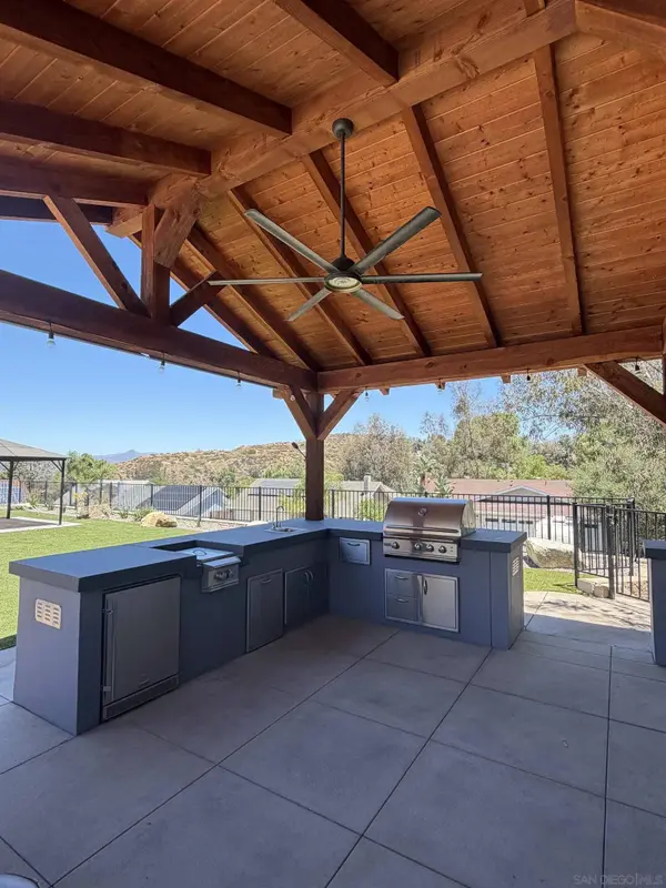 12651 Ridgeton, Lakeside, CA 92040