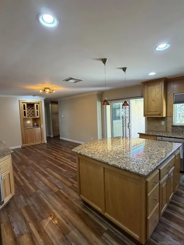 12651 Ridgeton, Lakeside, CA 92040