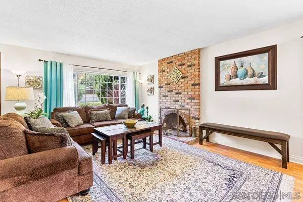 4324 Robbins St, San Diego, CA 92122