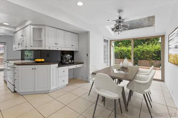 5850 Menorca Dr, San Diego, CA 92124