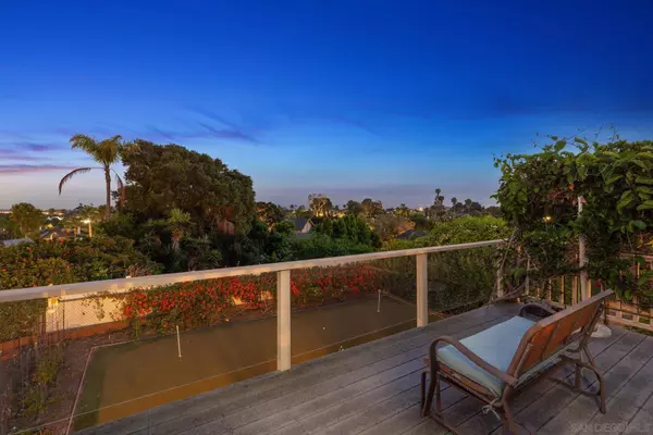 1745 Tamarack Ave, Carlsbad, CA 92008