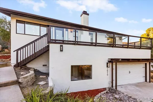 16310 Oak Springs Dr, Ramona, CA 92065