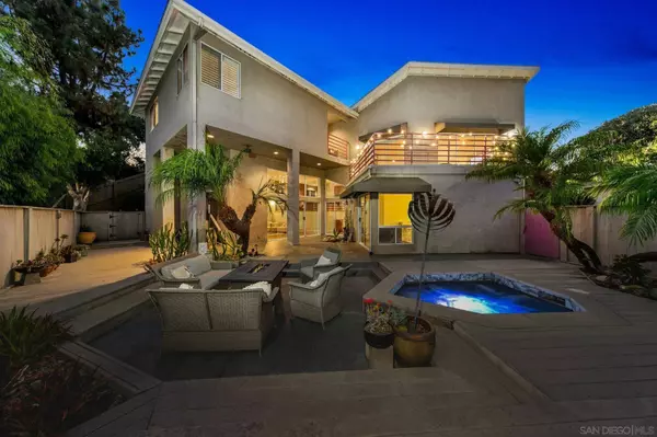 10164 Vivera Dr, La Mesa, CA 91941