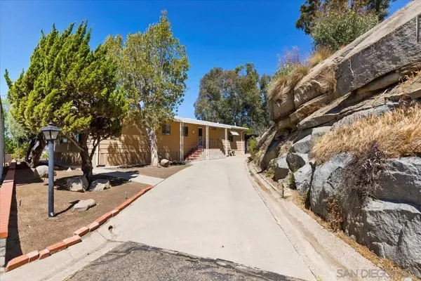 8712 N Magnolia Ave #SPC 289, Santee, CA 92071