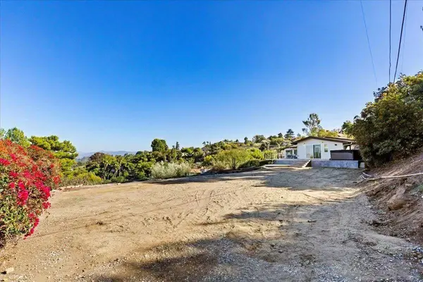 5030 Helix Ter, La Mesa, CA 91941