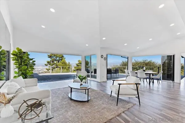 5030 Helix Ter, La Mesa, CA 91941