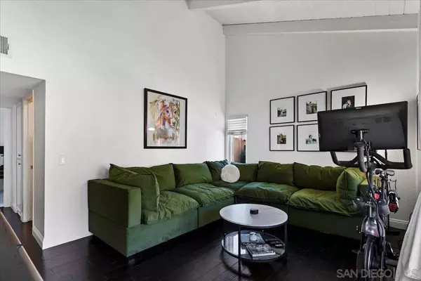 17165 W Bernardo Dr #205, San Diego, CA 92127