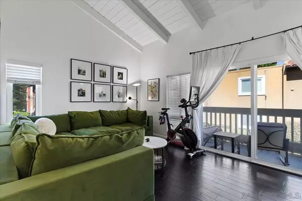 17165 W Bernardo Dr #205, San Diego, CA 92127