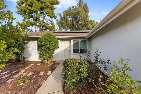 9737 Roe Dr, Santee, CA 92071
