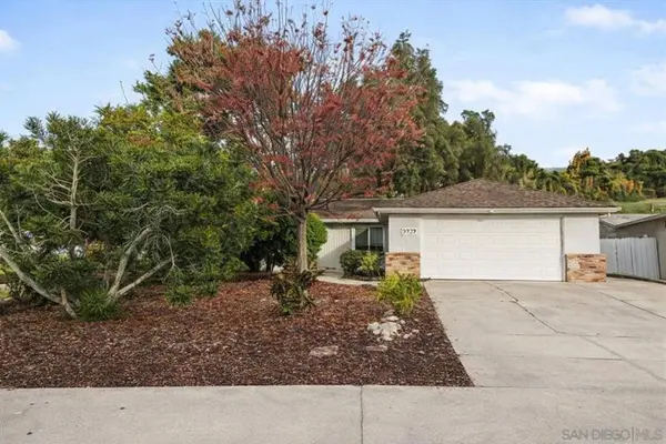 9737 Roe Dr, Santee, CA 92071