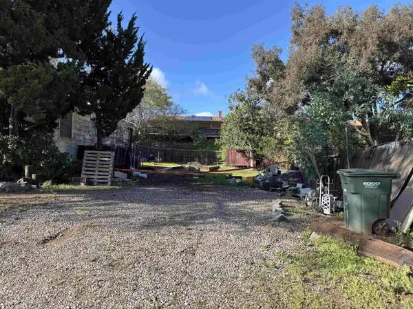 10764 Challenge Blvd, La Mesa, CA 91941