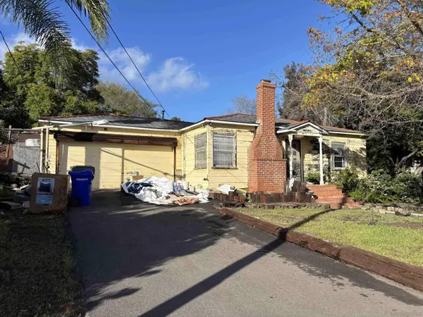 10764 Challenge Blvd, La Mesa, CA 91941