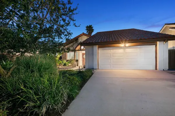 6433 La Paloma St, Carlsbad, CA 92009