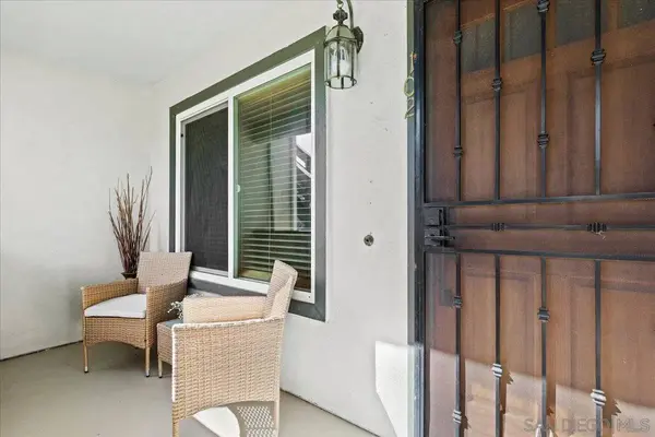 1800 S Maple St #102, Escondido, CA 92025