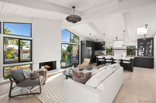 2526 Aster St, San Diego, CA 92109