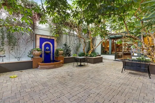 325 7th Ave #1602, San Diego, CA 92101
