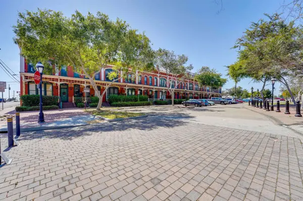 906 A, National City, CA 91950