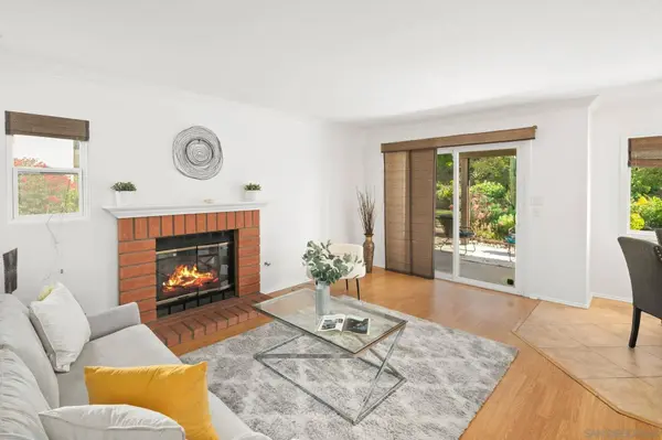11039 Twin Pond Ter, San Diego, CA 92128