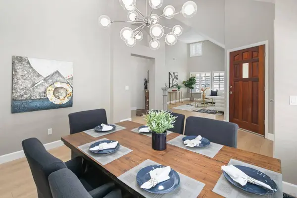 13957 Royal Melbourne Sq, San Diego, CA 92128