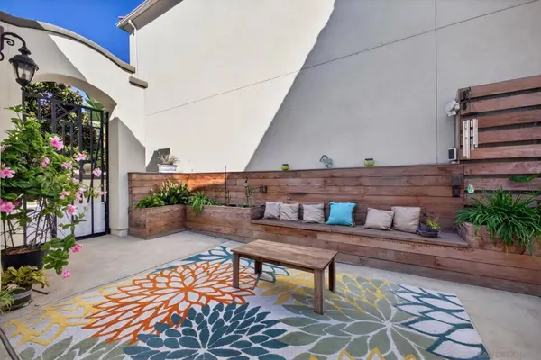 2985 Farragut Rd, San Diego, CA 92106