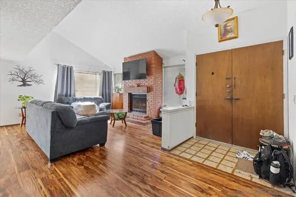 10430 Crosscreek Ter, San Diego, CA 92131