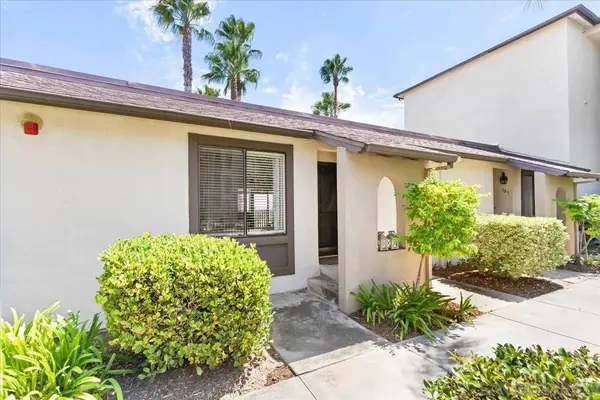 6924 Hyde Park #104