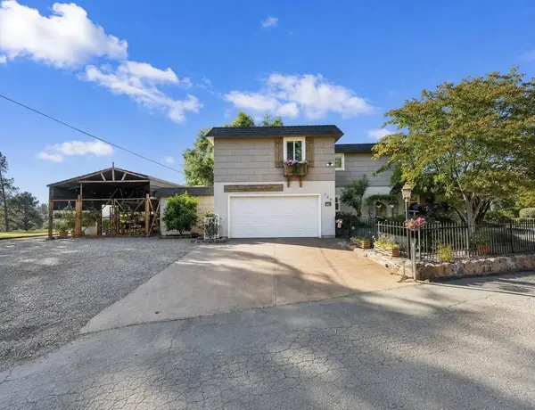 720 Sky Mountain Lane, Alpine, CA 91901