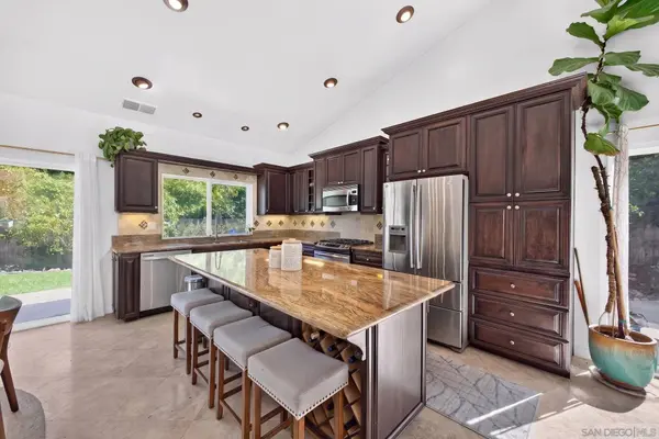 4531 Lisann St, San Diego, CA 92117