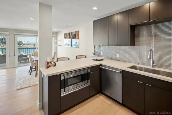 8 Antigua Ct, Coronado, CA 92118