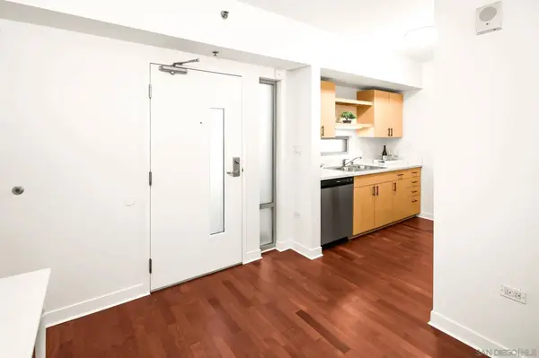 425 W Beech #327, San Diego, CA 92101
