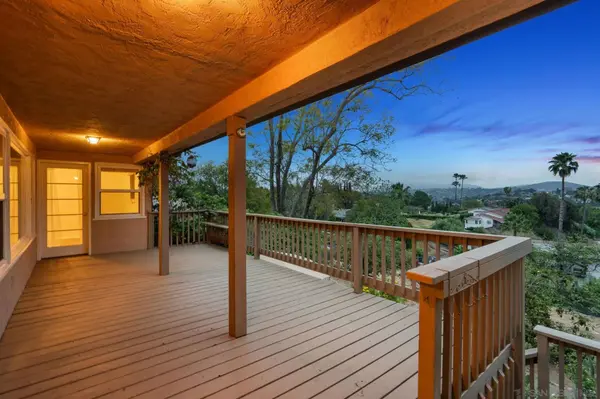 4413 Upland St, La Mesa, CA 91941