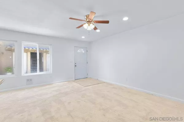 1623 Pentecost Way #2, San Diego, CA 92105