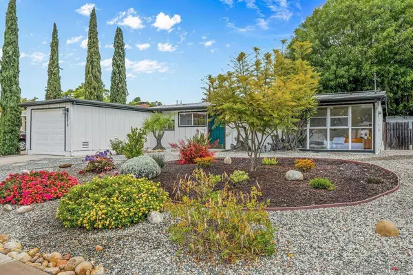 6373 Lake Albano Ave, San Diego, CA 92119