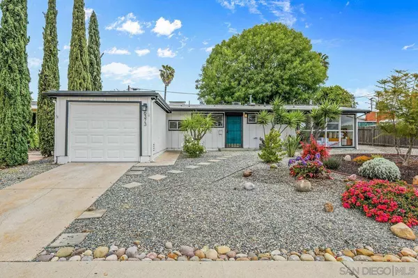 6373 Lake Albano Ave, San Diego, CA 92119