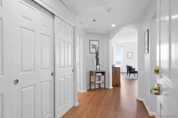 3890 Nobel Dr #1305, San Diego, CA 92122