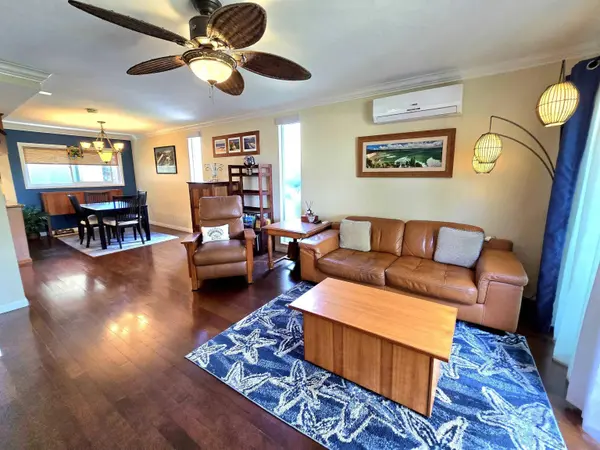 3050 Macaulay, San Diego, CA 92106