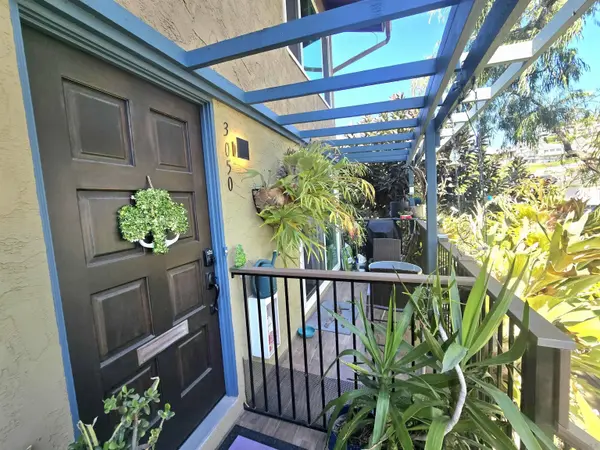 3050 Macaulay, San Diego, CA 92106