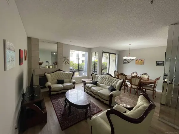 5875 Friars #4116
