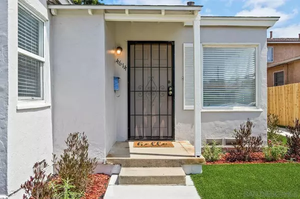 4614-4616 Larkspur St, San Diego, CA 92107