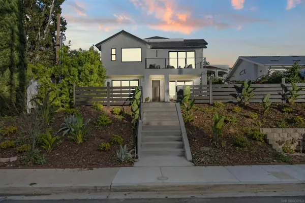 2113-2115 Frankfort St, San Diego, CA 92110