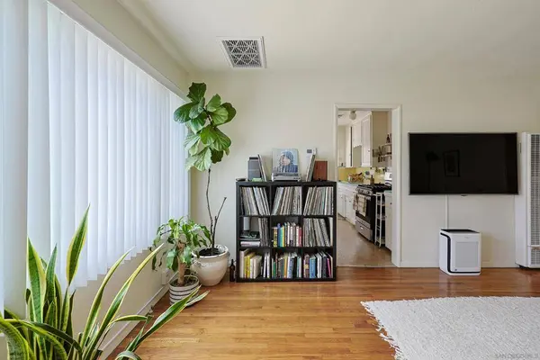 30-3828 Udall St, San Diego, CA 92107