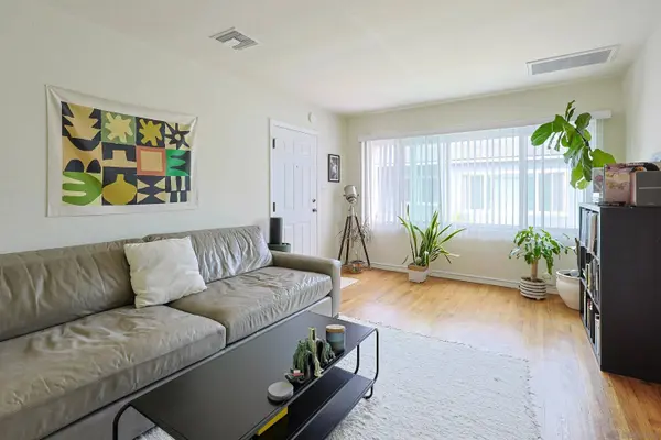 3828-30 Udall St, Ocean Beach, CA 92107