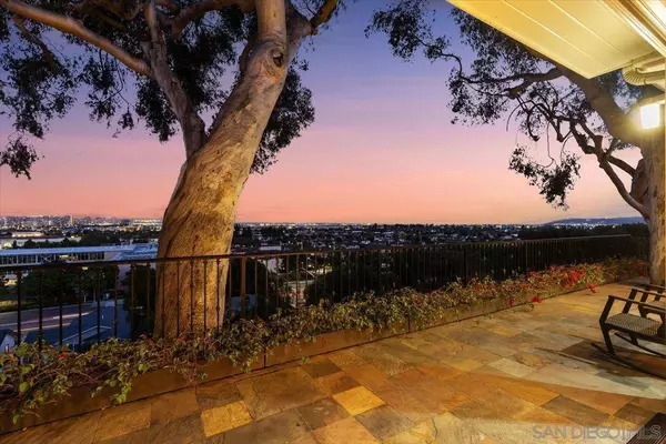 2205 Locust St, San Diego, CA 92106