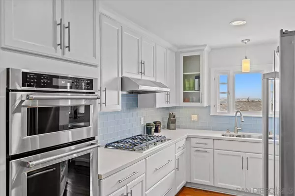 3335 Fenelon St, San Diego, CA 92106