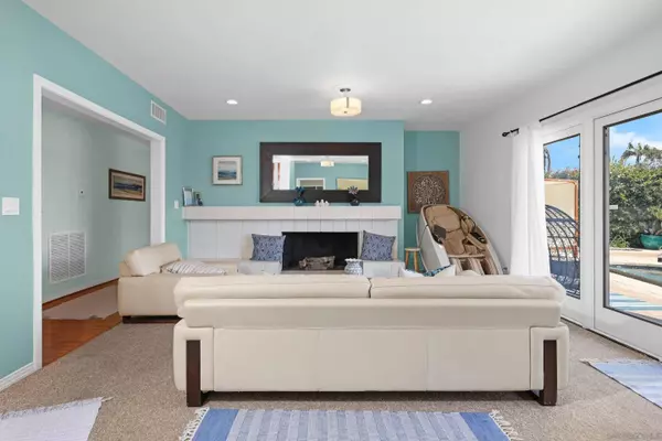 885 Rosecrans St, San Diego, CA 92106