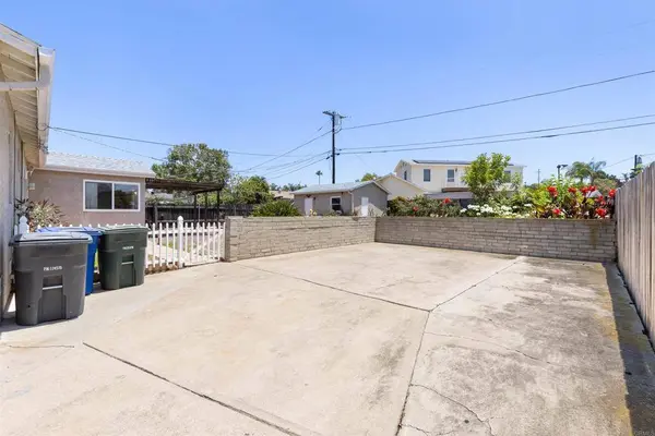 2319 Charles WAY, El Cajon, CA 92020