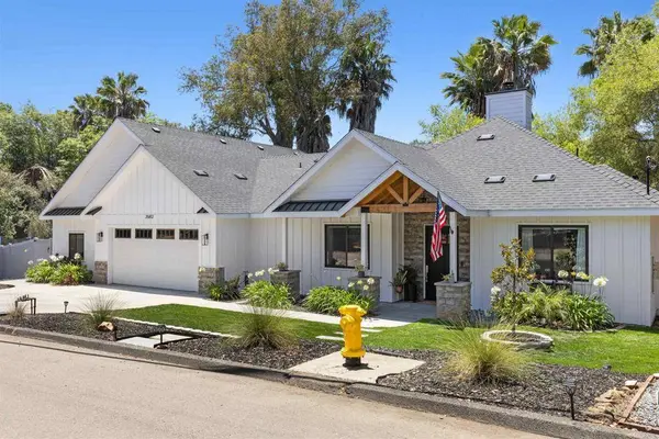 25812 Willow LN, Escondido, CA 92026