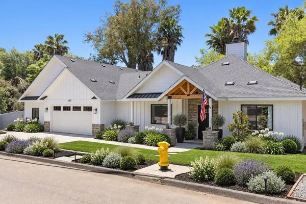 25812 Willow LN, Escondido, CA 92026