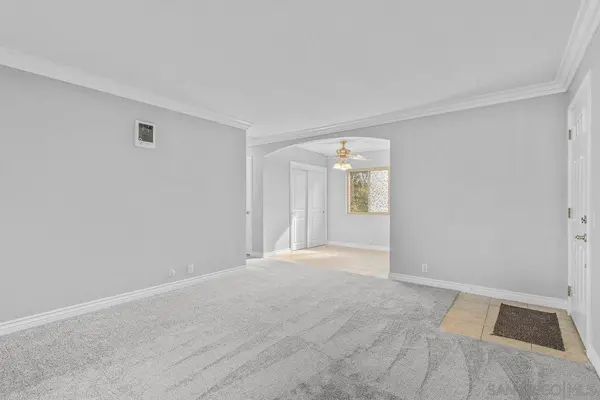 321 Rancho Dr #46, Chula Vista, CA 91911