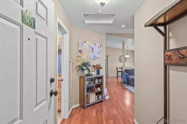 100 N River Cir #301, Oceanside, CA 92057